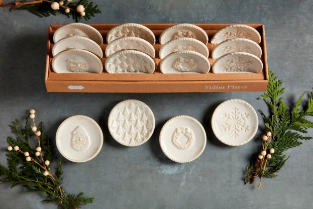 Cream Glazed Holiday Tidbit Dishes