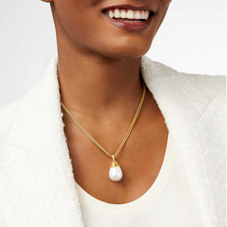 Noel Pendant